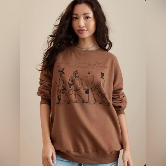 American Eagle Outfitters Tops - American eagle Halloween oversized sweatshirt womens XL trick or treat ghost